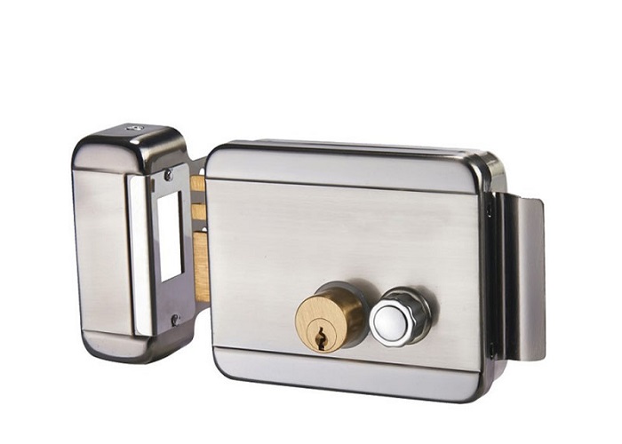 Ban-co-nen-nang-cap-hoac-thay-the-khoa-dien-tu-cho-cua-nha-khong